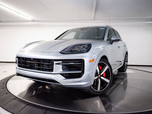 New 2026 Porsche Cayenne S AWD/4WD image 1