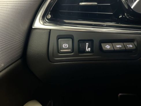 Used 2020 Cadillac XT6 Sport AWD/4WD image 19