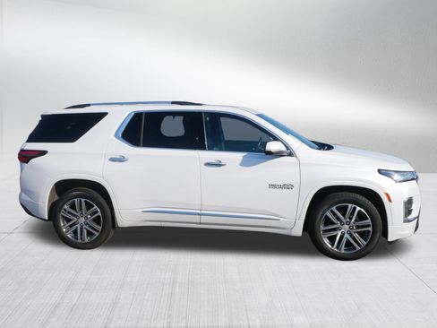 Used 2023 Chevrolet Traverse High Country w/ LPO, Floor Liner Package image 8