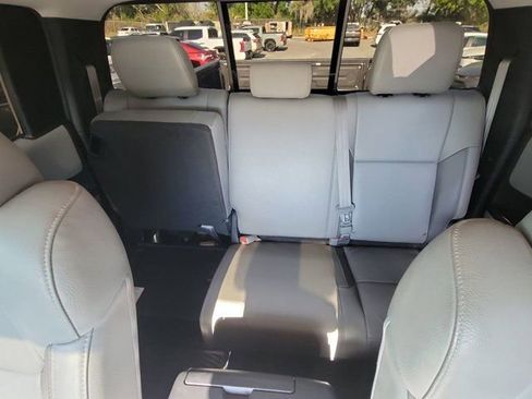 Used 2018 Toyota Tundra Limited w/ Limited Premium Package image 5