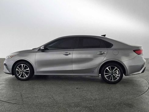 Used 2022 Kia Forte LXS FWD image 6