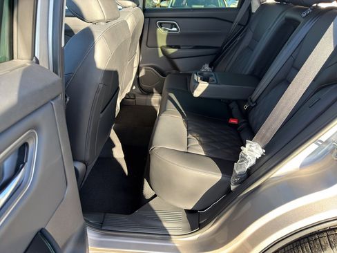 New 2026 Nissan Rogue Platinum w/ Platinum Premium Package image 30