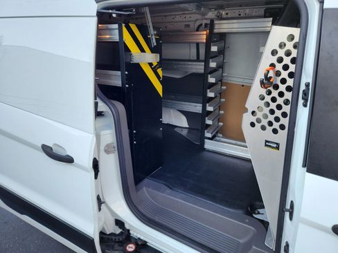 Used 2020 Ford Transit Connect XLT FWD image 15