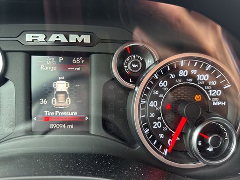 Used 2019 RAM 1500 Big Horn image 13