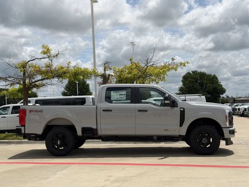 New 2026 Ford F250 XL w/ STX Appearance Package AWD/4WD image 3