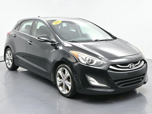 Used 2013 Hyundai Elantra GT w/ Style Pkg FWD image 2