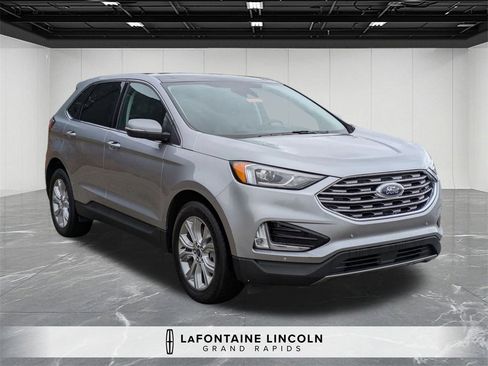 Used 2022 Ford Edge Titanium image 7