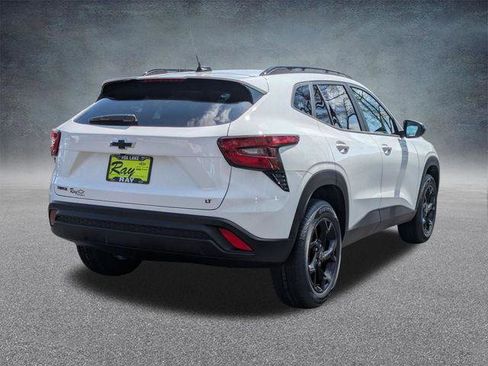 New 2026 Chevrolet Trax LT image 4