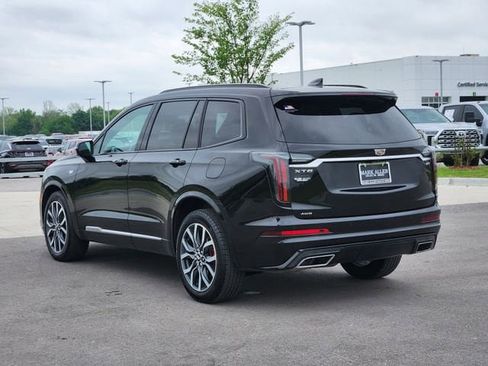Used 2024 Cadillac XT6 Sport image 7