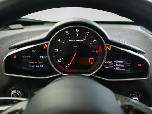 Used 2015 McLaren 650S Spider RWD image 29