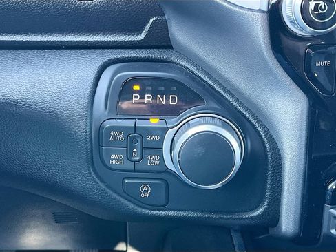 Used 2025 RAM 1500 Big Horn AWD/4WD image 17