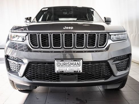 New 2025 Jeep Grand Cherokee Laredo X w/ Luxury Tech Group I image 2
