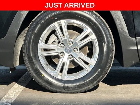 Used 2021 GMC Terrain SLE w/ Driver Convenience Package FWD image 27