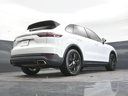 Used 2020 Porsche Cayenne AWD/4WD image 30