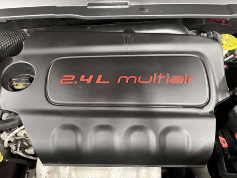 Used 2019 Jeep Compass Limited AWD/4WD image 10