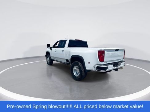 Used 2025 Chevrolet Silverado 3500 High Country w/ High Country Premium Package AWD/4WD image 6