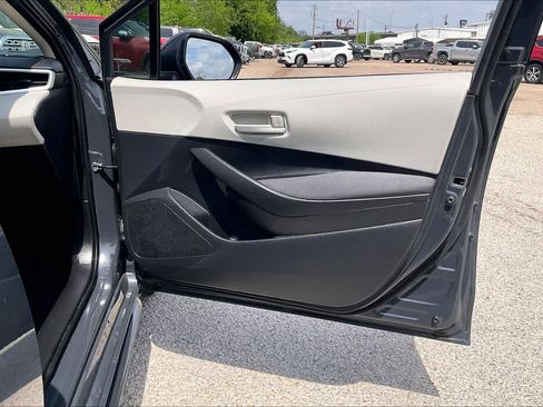 Used 2025 Toyota Corolla LE image 22