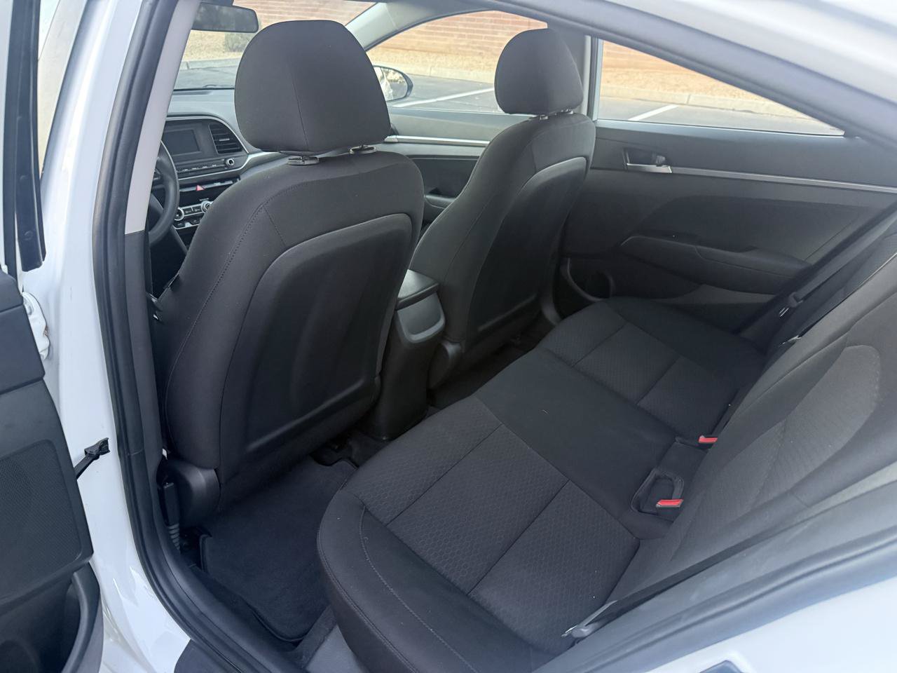 Used 2020 Hyundai Elantra SE w/ Cargo Package (C1) FWD image 13