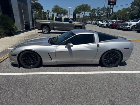 Used 2007 Chevrolet Corvette Coupe RWD image 1