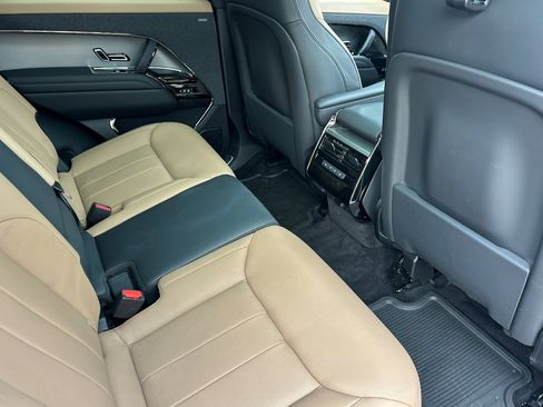 Used 2025 Land Rover Range Rover Sport Dynamic SE image 30