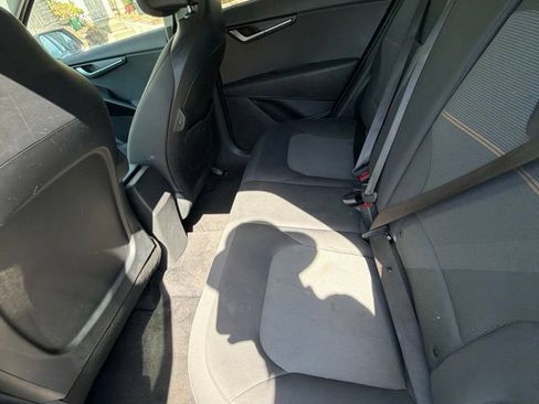 Used 2025 Kia Niro LX FWD image 6