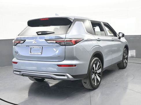 New 2026 Mitsubishi Outlander SE image 5