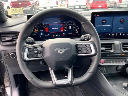 Used 2024 Ford Mustang Coupe image 10