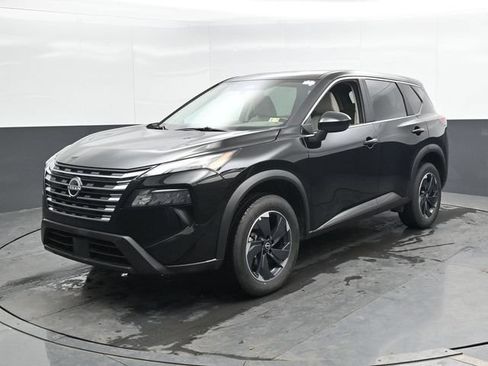 Used 2025 Nissan Rogue SV AWD/4WD image 9