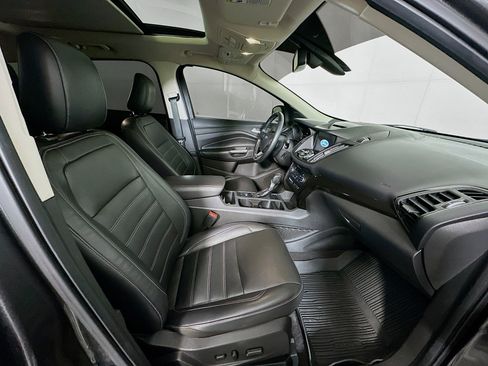 Used 2018 Ford Escape Titanium image 32