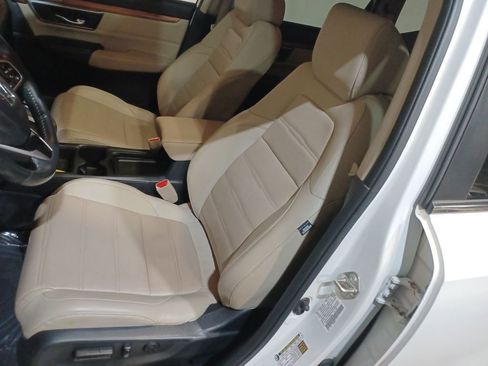 Used 2019 Honda CR-V Touring image 13