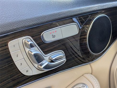 Used 2019 Mercedes-Benz C 300 Sedan image 23