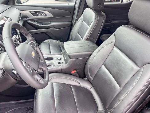 Used 2022 Chevrolet Traverse LT w/ LPO, Floor Liner Package image 40
