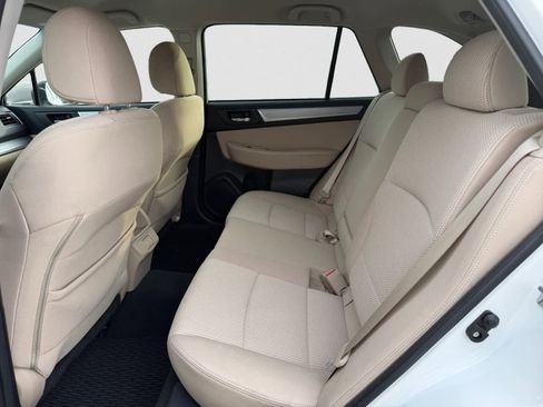 Used 2019 Subaru Outback 2.5i Premium w/ Popular Package #2 AWD/4WD image 11