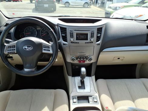 Used 2014 Subaru Legacy 2.5i Premium AWD/4WD image 7