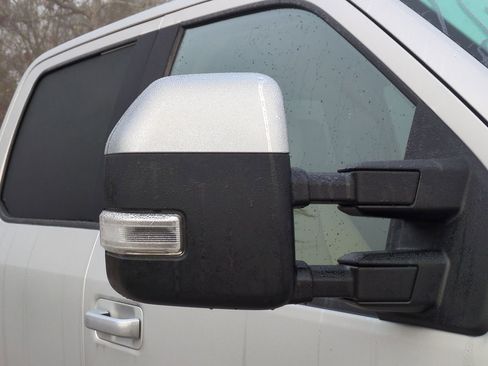 Used 2017 Ford F350 Lariat w/ Chrome Package image 12