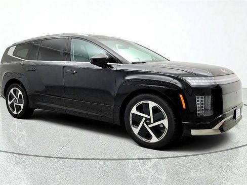 Used 2026 Hyundai Ioniq 9 Calligraphy AWD/4WD image 3