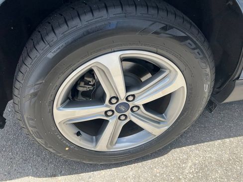 Used 2020 Ford Edge SEL w/ Convenience Package FWD image 10