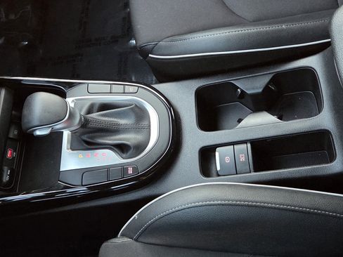 Used 2024 Kia Forte GT-Line image 22