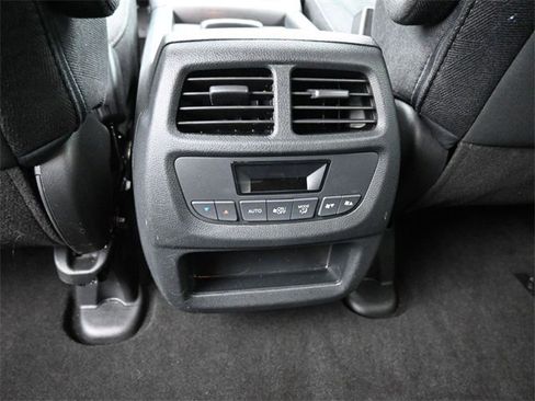 Used 2022 Honda Pilot Sport image 36