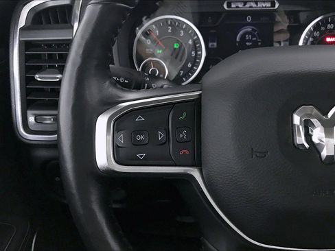 Used 2019 RAM 1500 Laramie image 22