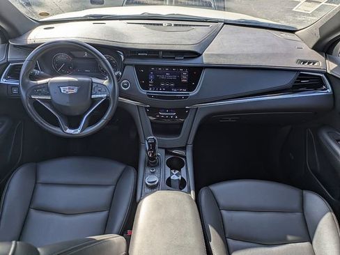 Used 2024 Cadillac XT6 Luxury FWD image 14