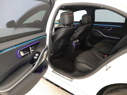 Used 2022 Mercedes-Benz S 580 4MATIC Sedan image 26