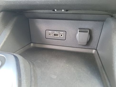 Used 2022 Nissan Sentra SV FWD image 29