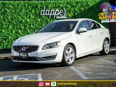Used 2015 Volvo S60 T5 Platinum image 1