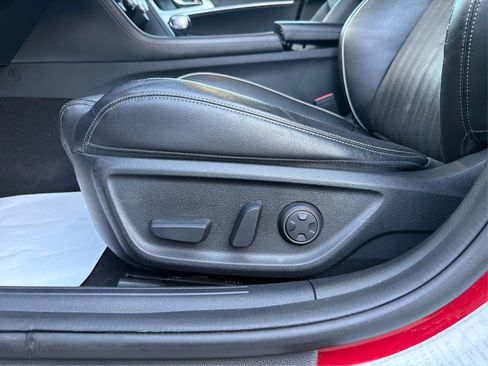 Used 2022 Genesis G70 3.3T RWD image 19