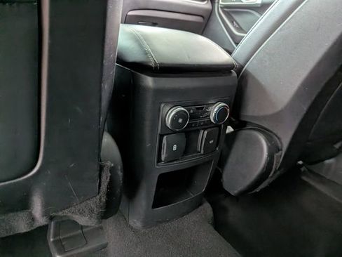 Certified 2020 Ford Explorer XLT w/ Equipment Group 202A image 18