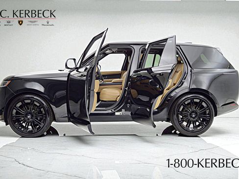 Used 2023 Land Rover Range Rover SE image 4