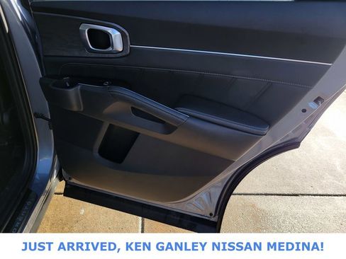 Used 2024 Kia Sorento SX image 22