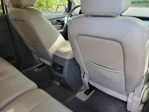 Used 2013 Ford Edge SEL image 14