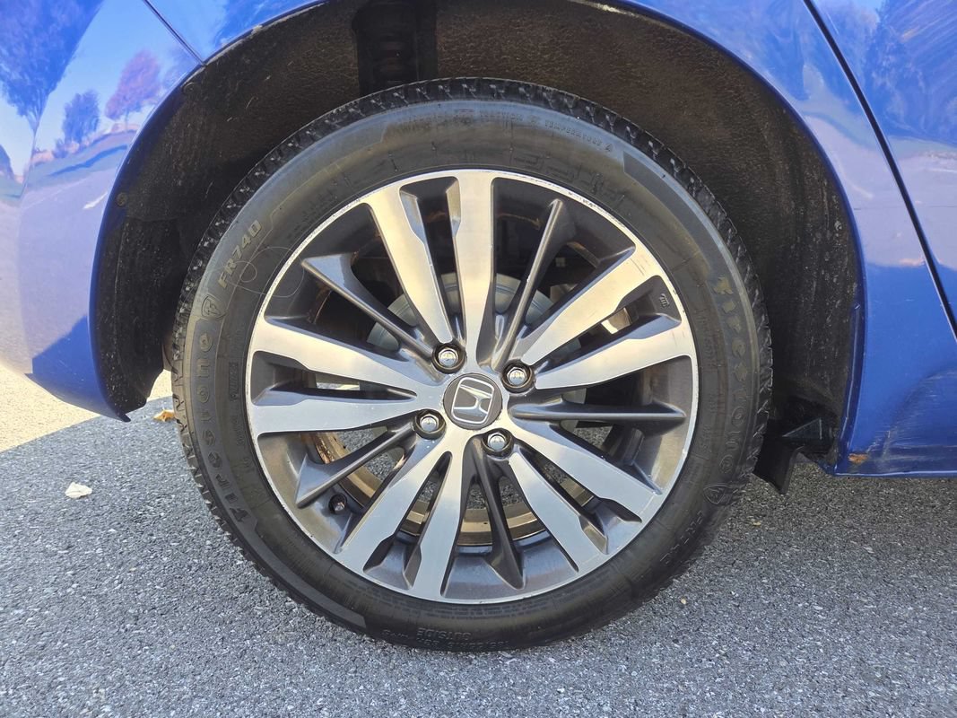 Used 2015 Honda Fit EX image 30